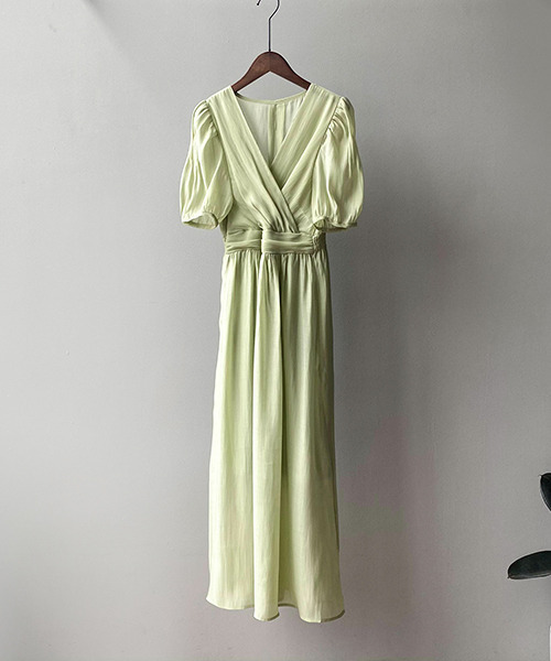c.u.l(シーユーエル)の「【c.u.l:w】カシュクール 半袖フレアロングワンピース culw201(ワンピース・レディース・ライトグリーン/ライトベージュ・M/L)」の2枚目の写真