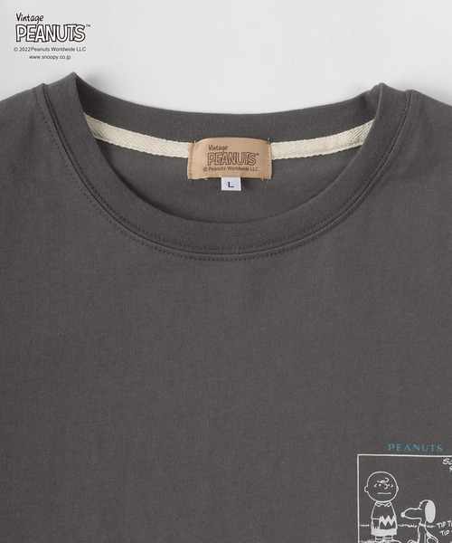PEANUTS(ピーナッツ)の「【PEANUTS/ピーナッツ】スヌーピー バックプリント レトロプリント Tシャツ/半袖Tシャツ(Tシャツ/カットソー・レディース・チャコールグレー/ライトブルー/オフホワイト/ライトイエロー・M/L)」の7枚目の写真