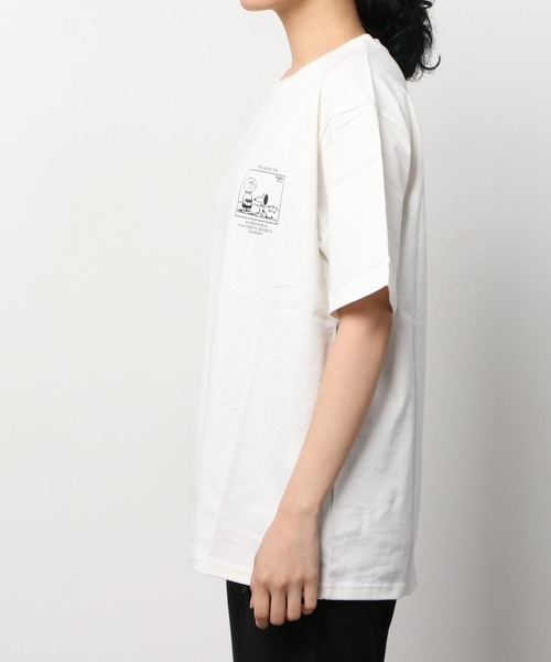 PEANUTS(ピーナッツ)の「【PEANUTS/ピーナッツ】スヌーピー バックプリント レトロプリント Tシャツ/半袖Tシャツ(Tシャツ/カットソー・レディース・チャコールグレー/ライトブルー/オフホワイト/ライトイエロー・M/L)」の13枚目の写真