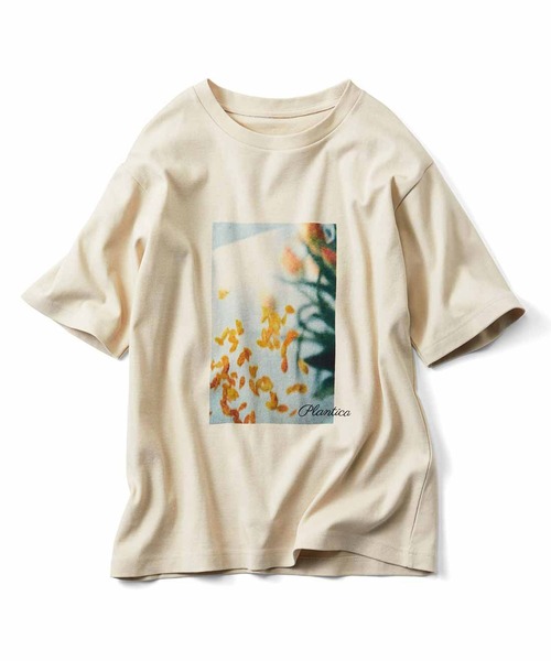 Live in comfort(リブインコンフォート)の「リブ イン コンフォート×plantica 花咲くコットンTシャツ(Tシャツ/カットソー・レディース・ベージュ系その他/ピンク系その他/オフホワイト・MEDIUM/LARGE/X-LARGE/XXX-LARGE/SMALL/XX-LARGE)」の2枚目の写真