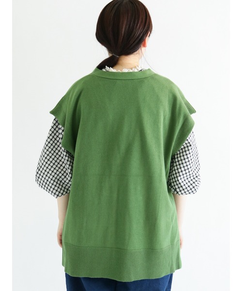 Samansa Mos2（サマンサ モスモス）の「Vネックニットベスト（ベスト・レディース・ベージュ/ネイビー/グリーン/キナリ・ﾌﾘ-）」の10枚目の写真