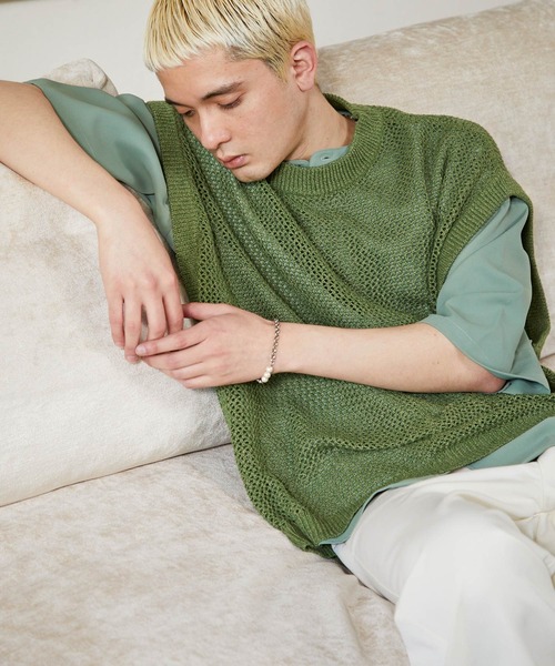 NILWAY（ニルウェイ）の「ファインコットン透かし編みオーバーサイズニットベスト（ベスト・メンズ・ライトグレー/ブラック/グリーン/ブラック系・MEDIUM/LARGE）」の6枚目の写真