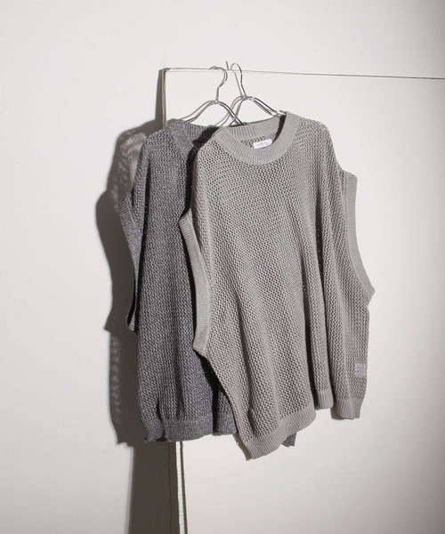 NILWAY（ニルウェイ）の「ファインコットン透かし編みオーバーサイズニットベスト（ベスト・メンズ・ライトグレー/ブラック/グリーン/ブラック系・MEDIUM/LARGE）」の17枚目の写真