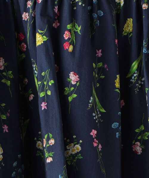 SHIPS（シップス）の「SHIPS KIDS:フラワー ノースリーブ ワンピース(80～90cm)（ワンピース・キッズ・ネイビー/ホワイト・90/80）」の5枚目の写真