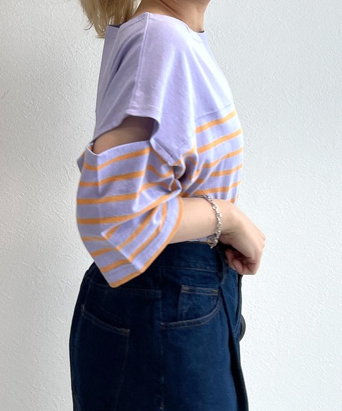 w closet（ダブルクローゼット）の「ショルダースリット切替パネルボーダーTシャツ（Tシャツ/カットソー・レディース・ホワイト×ブルー/ホワイト×ブラック/ブラック×ホワイト/ブルー系その他/ピンク系その他/ホワイト×ピンク・FREE）」の12枚目の写真