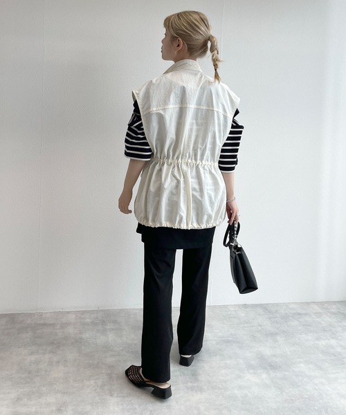 w closet（ダブルクローゼット）の「ショルダースリット切替パネルボーダーTシャツ（Tシャツ/カットソー・レディース・ホワイト×ブルー/ホワイト×ブラック/ブラック×ホワイト/ブルー系その他/ピンク系その他/ホワイト×ピンク・FREE）」の22枚目の写真