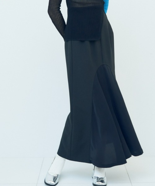 Solace（ソレイス）の「フロントフレアスカート（スカート・レディース・ホワイト/ブラック/レッド・SMALL/FREE）」の3枚目の写真