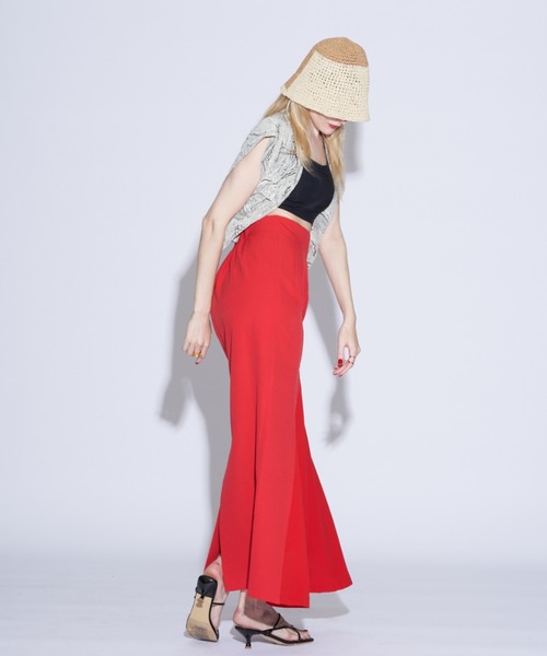 Solace（ソレイス）の「フロントフレアスカート（スカート・レディース・ホワイト/ブラック/レッド・SMALL/FREE）」の8枚目の写真