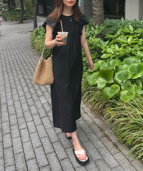 natural couture（ナチュラルクチュール）の「大人Sweetな1枚 フリルスリーブカラーワンピース（ワンピース・レディース・ブラック/ベージュ/ピンク/グリーン・FREE）」の2枚目の写真