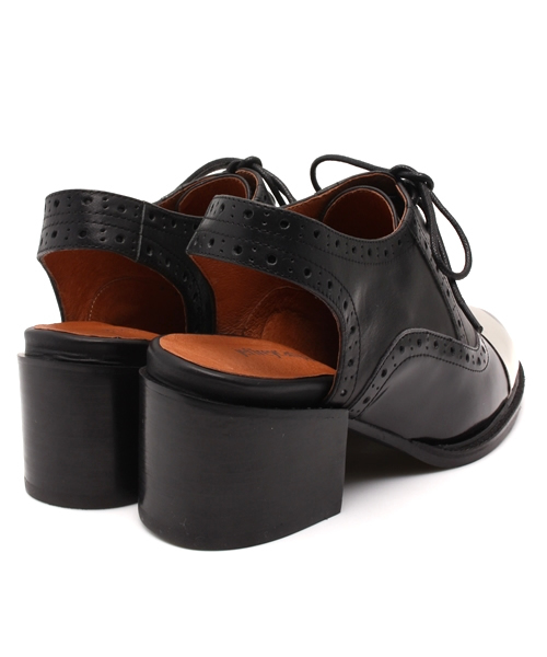 Jeffrey Campbell（ジェフリーキャンベル）の「プレート入りマニッシュシューズ（その他シューズ・レディース・ホワイト/ブラック・38/36/37/39）」の5枚目の写真