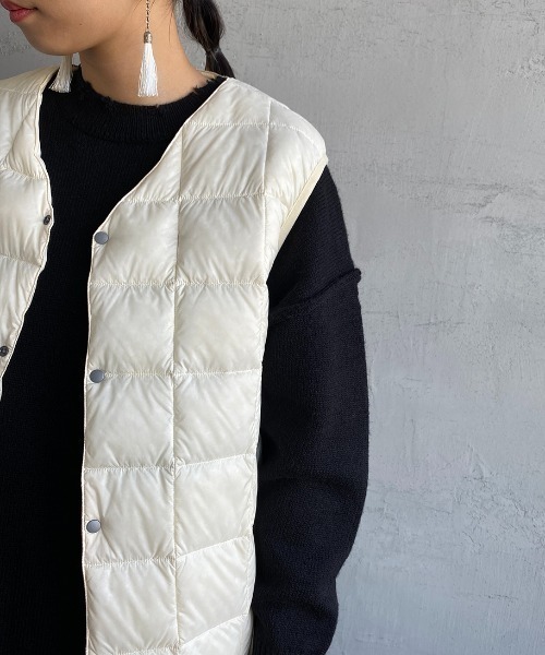 TAION（タイオン）の「【WEB限定】[TAION/タイオン] Vネック インナーダウンベスト（ダウンベスト・レディース・オフホワイト/ブラック/グレー/カーキ/ダークオリーブ・M/L/XL）」の21枚目の写真