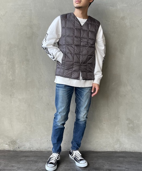 TAION（タイオン）の「【WEB限定】[TAION/タイオン] Vネック インナーダウンベスト（ダウンベスト・レディース・オフホワイト/ブラック/グレー/カーキ/ダークオリーブ・M/L/XL）」の6枚目の写真