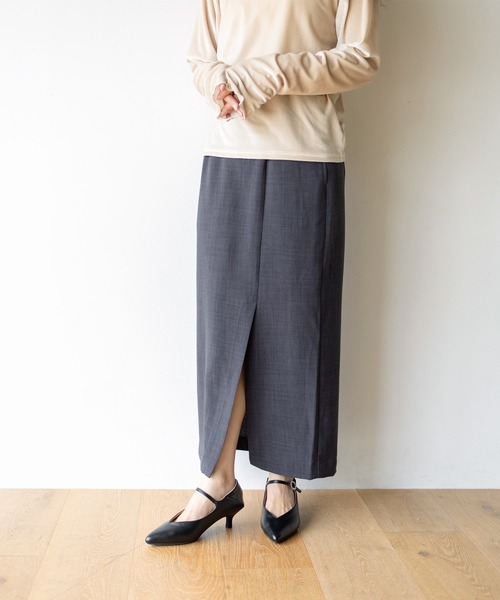 SESTO(セスト)の「かかとが踏める2Way!ビジューバックルポインテッドトゥキトゥンヒールメリージェーンパンプス(パンプス・レディース・ブラック/アイボリー/ピンクベージュ・22.5cm/23.0cm/23.5cm/24.0cm/24.5cm/25.0cm)」の7枚目の写真