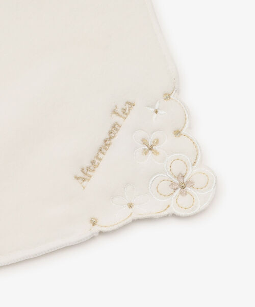 Afternoon Tea(アフタヌーンティー)の「フラワージュエリーミニミニタオル(ハンカチ/ハンドタオル・レディース・イエロー/パープル/ライトグリーン/ピンク/ブルー/ホワイト・ONE SIZE)」の8枚目の写真