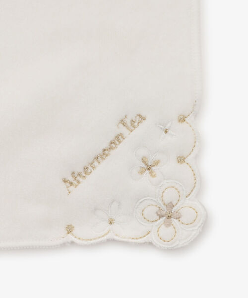 Afternoon Tea(アフタヌーンティー)の「フラワージュエリーミニミニタオル(ハンカチ/ハンドタオル・レディース・イエロー/パープル/ライトグリーン/ピンク/ブルー/ホワイト・ONE SIZE)」の9枚目の写真