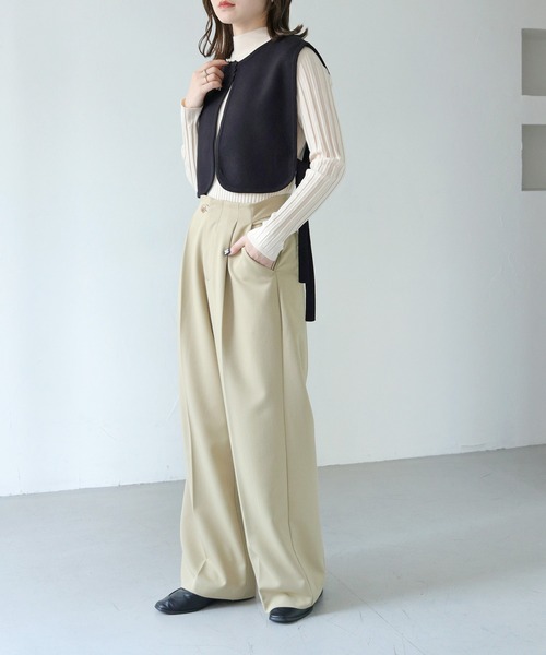 HER CLOSET（ハークローゼット）の「【shemoshelly】WEB限定配色ケープニットベスト（ベスト・レディース・ブラウン/ブラック×ホワイト/ブラック・M）」の19枚目の写真