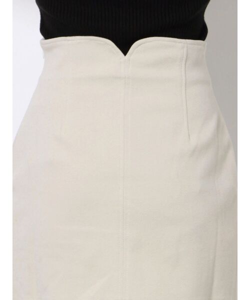 EMODA（エモダ）の「カーブウエストミニスカート（スカート・レディース・ブラック/その他/アイボリー・SMALL/MEDIUM）」の8枚目の写真