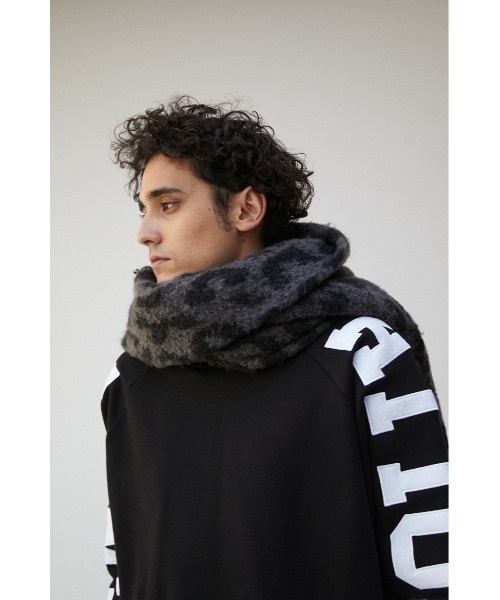 AZUL by moussy（アズールバイマウジー）の「ANIMAL PATTERN BIG MUFFLER/アニマルパターンビッグマフラー（マフラー・メンズ・ブラック系その他/グレー系その他・FREE）」の2枚目の写真