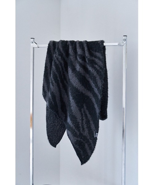 AZUL by moussy（アズールバイマウジー）の「ANIMAL PATTERN BIG MUFFLER/アニマルパターンビッグマフラー（マフラー・メンズ・ブラック系その他/グレー系その他・FREE）」の12枚目の写真