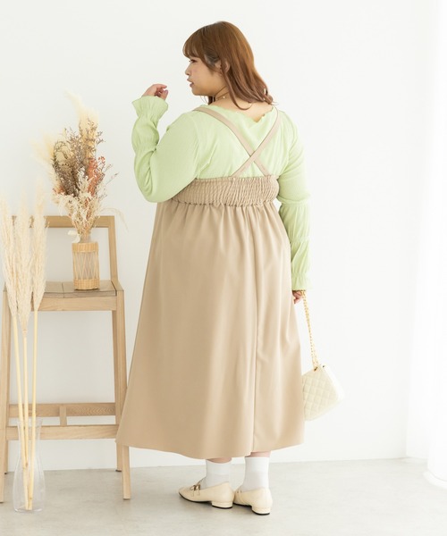 SLURR（スラ―）の「[大きいサイズ]バッククロスキャミワンピース（ワンピース・レディース・ベージュ/ブラック・L）」の6枚目の写真