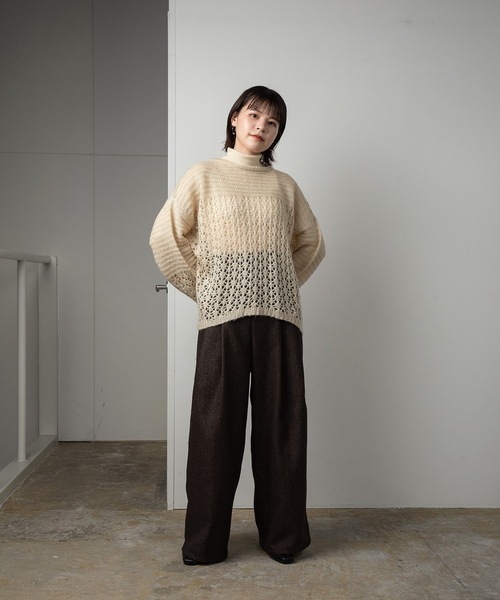 Amiur(エミレ)の「mohair low gauge knit(ニット/セーター・レディース・ベージュ/ラベンダー/オレンジ系・FREE)」の22枚目の写真
