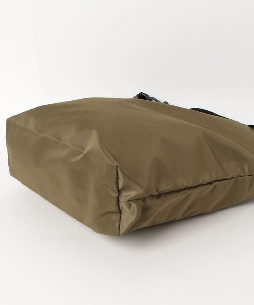 FREDRIK PACKERS（フレドリックパッカーズ）の「FREDRIK PACKERS フレドリックパッカーズ  VAIL FLIGHT SATIN 2WAY トートBAG（トートバッグ・レディース・グリーン/ブラック/オリーブ・ONESIZE）」の20枚目の写真