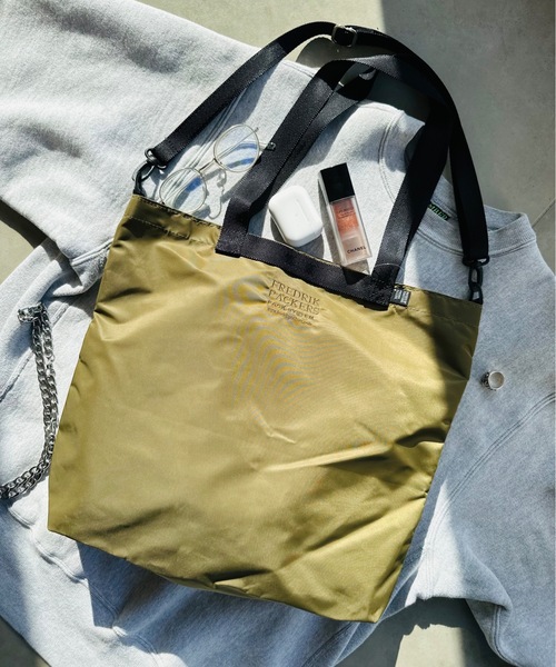 FREDRIK PACKERS（フレドリックパッカーズ）の「FREDRIK PACKERS フレドリックパッカーズ  VAIL FLIGHT SATIN 2WAY トートBAG（トートバッグ・レディース・グリーン/ブラック/オリーブ・ONESIZE）」の18枚目の写真