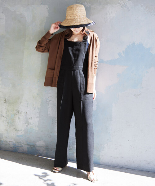 SLOBE IENA(スローブイエナ)の「リネンライクバッククロスサロペット(サロペット/オーバーオール・レディース・ブラック/ベージュ・36/38)」の3枚目の写真