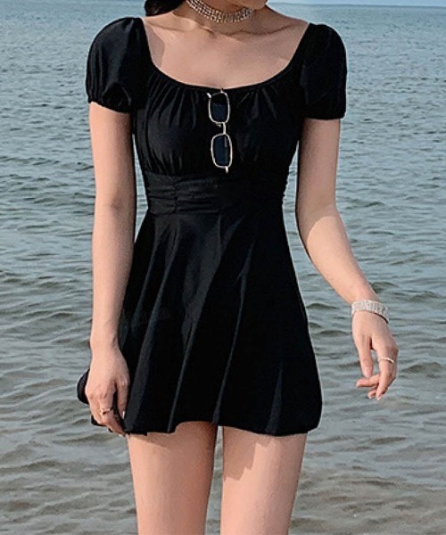 モノトーンスクエアネックワンピース水着（水着）｜Dalfwin（ダールフィン）