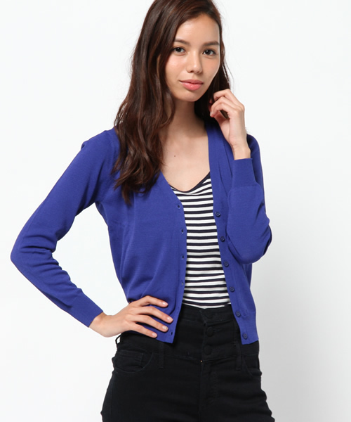 AZUL by moussy（アズールバイマウジー）の「12GR/NyUV加工V/N長袖CD（カーディガン/ボレロ・レディース・オフホワイト/ライトカーキ/ブラック/ネイビー・MEDIUM/LARGE/SMALL）」の15枚目の写真