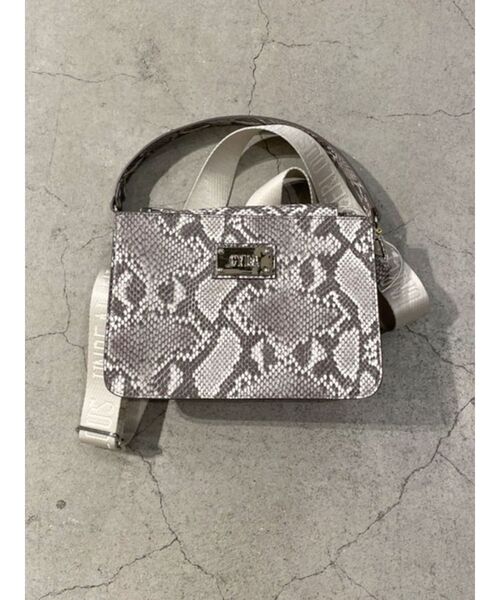 GYDA（ジェイダ）の「パイソン2WAY BAG（ハンドバッグ・レディース・ブラック/その他1・FREE）」の2枚目の写真