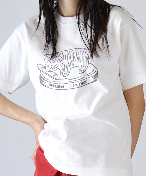 AUG(オーグ)の「AUG キボリクマ プリント Tee(Tシャツ/カットソー・レディース・ピンク系/ブラック/イエロー系/グリーン系/オフホワイト/グレイッシュベージュ・FREE)」の14枚目の写真
