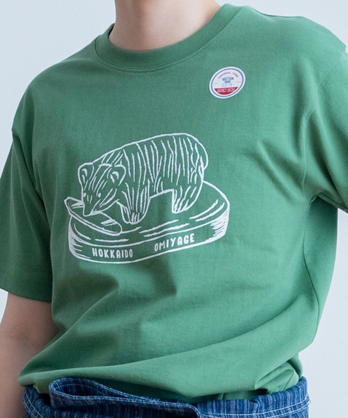 AUG(オーグ)の「AUG キボリクマ プリント Tee(Tシャツ/カットソー・レディース・ピンク系/ブラック/イエロー系/グリーン系/オフホワイト/グレイッシュベージュ・FREE)」の17枚目の写真