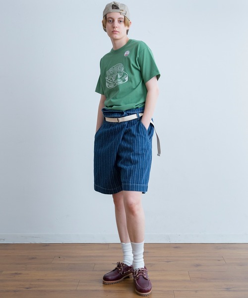 AUG(オーグ)の「AUG キボリクマ プリント Tee(Tシャツ/カットソー・レディース・ピンク系/ブラック/イエロー系/グリーン系/オフホワイト/グレイッシュベージュ・FREE)」の16枚目の写真