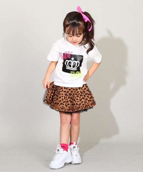 BABYDOLL（ベビードール）の「親子お揃い ネオンロゴTシャツ 8069K（Tシャツ/カットソー・キッズ・ブラック/ホワイト・130cm/140cm/120cm/150cm/80ｃｍ/110cm/90cm/100cm）」の5枚目の写真