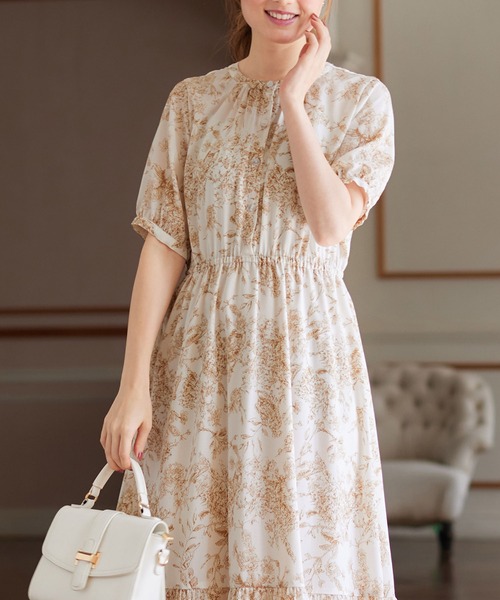 ワンピース 1〜92巻 +おまけ alotta(アロッタ)の「線画タッチ花柄ギャザー切替ワンピース