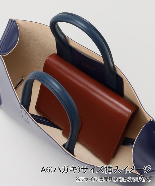 Courtney Orla(コートニーオーラ)の「【COURTNEY ORLA / コートニーオーラ】SLOPE WIDE TOTEs(ハンドバッグ・レディース・ネイビー・FREE)」の13枚目の写真