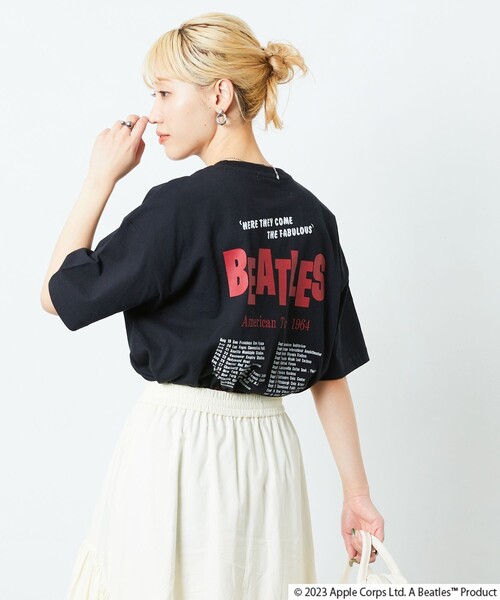 FREAK'S STORE(フリークスストア)の「【限定展開】THE BEATLES/ザ・ビートルズ 別注TOUR Tシャツ(Tシャツ/カットソー・レディース・ブラック/グレー/ピンク/オフホワイト・フリ-)」の3枚目の写真