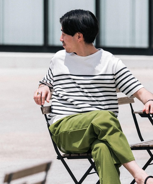 ITEMS URBANRESEARCH（アイテムズ アーバンリサーチ）の「パネルボーダーバスク Tシャツ（Tシャツ/カットソー・メンズ・グリーン/ブラック/ネイビー・MEDIUM/LARGE）」の2枚目の写真