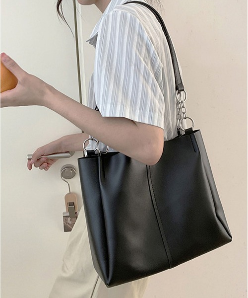 LOPASS（ロパス）の「ポーチ付きショルダーバッグ（ショルダーバッグ・レディース・ブラック/アイボリー/ブラウン・FREE）」の3枚目の写真