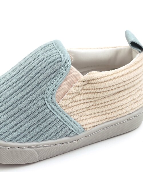 Ampersand(アンパサンド)の「バラエティスリッポン無地(スニーカー・キッズ・ベージュ/ピンク/ブラウン/ブラック/ブルー・13/14/15 /16/17/18/19/20)」の17枚目の写真