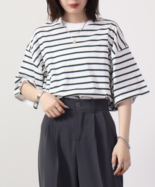 FUNALIVE(ファンアライブ)の「Multi-border short-sleeved T-shirt / マルチボーダー半袖Tシャツ unisex(Tシャツ/カットソー・メンズ・ネイビー系/杢グレー/チャコールグレー/ホワイト×ブラック/ホワイト×グリーン/サックスブルー/グリーン/ホワイト/ネイビー/ベージュ/ホワイト×ネイビー/チャコール・M/L/XL)」の2枚目の写真
