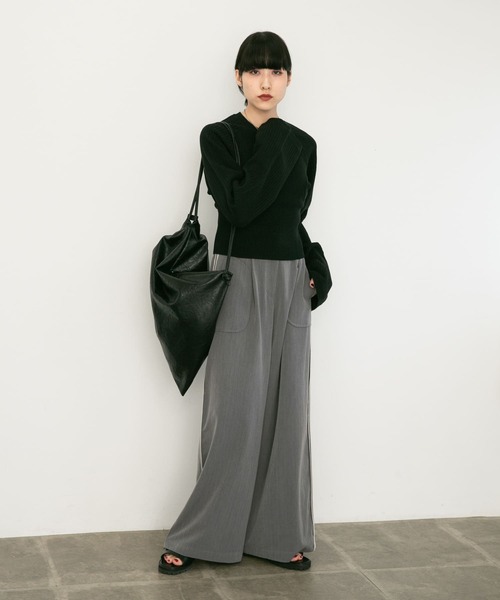 KBF（ケイビーエフ）の「ワンハンドルナップサック（ショルダーバッグ・レディース・アイボリー/ブラック・ONE）」の6枚目の写真