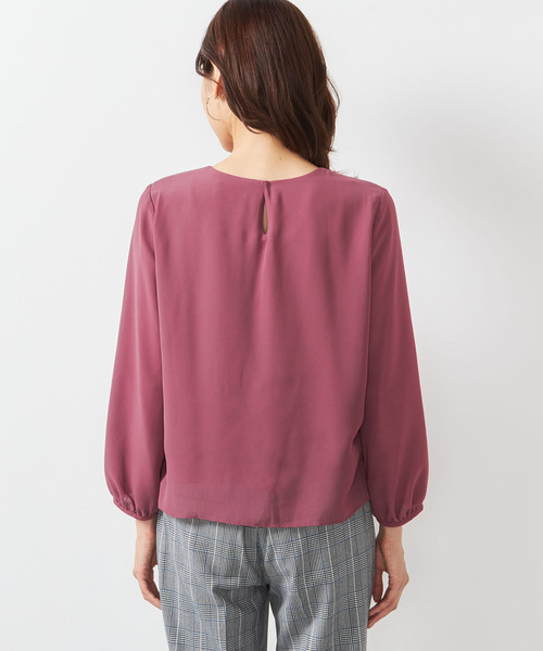 A/C DESIGN BY ALPHA CUBIC（エーシーデザインバイアルファキュービック）の「フロントプリーツTブラウス（Tシャツ/カットソー・レディース・ライトグレー/ピンク・M/L/LL）」の4枚目の写真