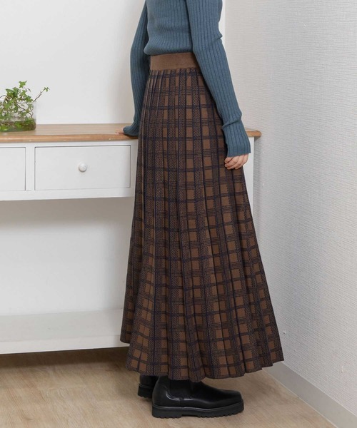 POU DOU DOU（プードゥドゥ）の「チェックプリーツニットスカート（スカート・レディース・ブラック/ブラウン/グレー・3）」の17枚目の写真