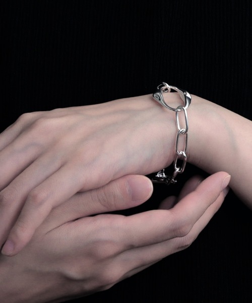 YArKA（ヤーカ）の「【YArKA/ヤーカ】nuance oval parts design bracelet [FFF3] / ニュアンスオーバルパーツデザインブレスレット（ブレスレット・レディース・シルバー・S/M/L）」の8枚目の写真