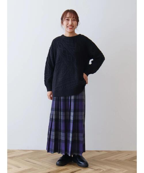 AMERICAN HOLIC(アメリカンホリック)の「【WEB限定・小柄女性向け】パッチワークケーブルニットチュニック(チュニック・レディース・レッド/アイボリー/ブラック・S)」の19枚目の写真