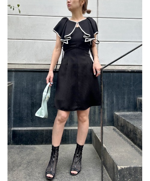 SANDRO ストレッチニット ミニワンピース ラッフル付き 大人気】SANDRO ストレッチニット ラッフル付きミニワンピース