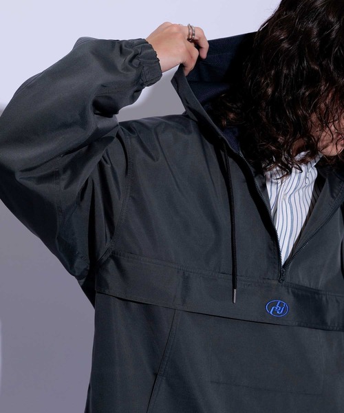 re_k by JUNRED（レクバイジュンレッド）の「re_k by JUNRED / ウーブンハーフジップアノラックパーカー（ブルゾン・メンズ・ブラック/チャコールグレー/ベージュ系その他・M/S/L）」の6枚目の写真