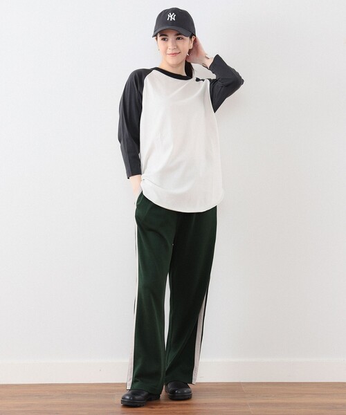 BEAMS BOY（ビームスボーイ）の「BEAMS BOY / サイド ライン イージー パンツ（その他パンツ・レディース・ブラック/ダークグリーン・ONE SIZE）」の4枚目の写真